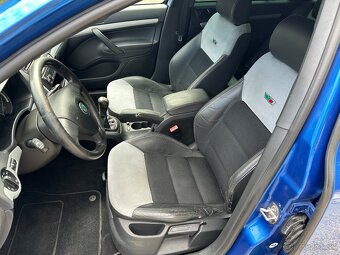 Škoda Octavia RS 2.0 TFSI Combi - 12