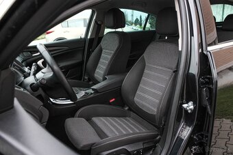 Opel Insignia 2.0 CDTI 163k Business AT6 - 12