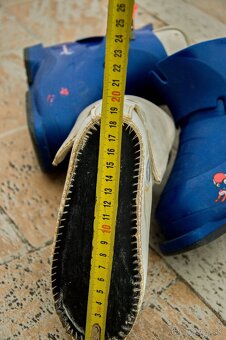 detské lyže + lyžiarky - 12