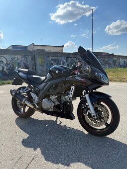 Suzuki SV 1000 S - 12
