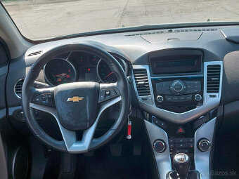 Chevrolet Cruze 1.6 16V LS - 12