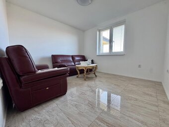 Novostavba -  rodinný dom v obci Hriadky - 12