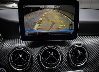 Mercedes-Benz GLA 200 d 4MATIC A/T - 12