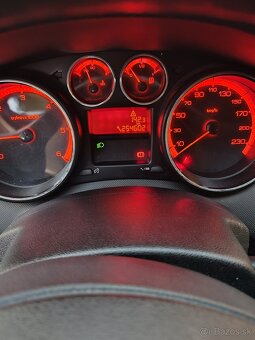 Peugeot 308 1.6Hdi 80kw - 12