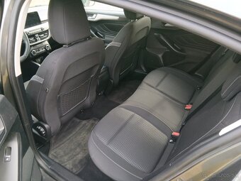 Ford focus - 12