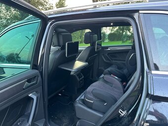 VW Tiguan R-Line DSG VIRTUAL + DVD - FULL VÝBAVA - 12