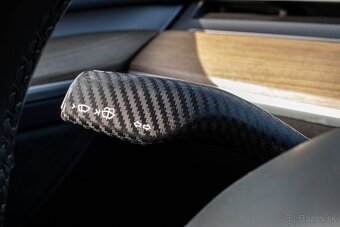 Tesla Model Y Performance - 12
