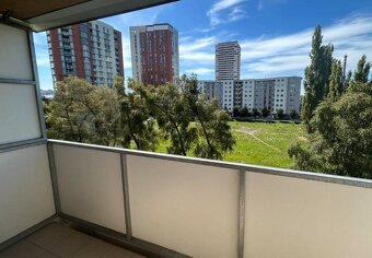 2 izbový byt 68m2 na predaj v Petržalke na Vranovskej ulici - 12