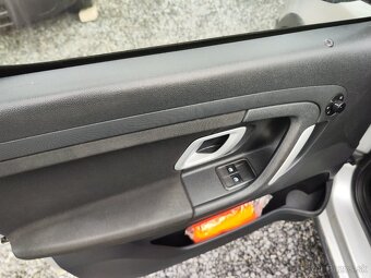 Škoda Roomster - 12