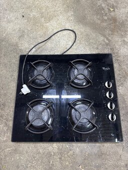 nábytok a spotrebiče - 12