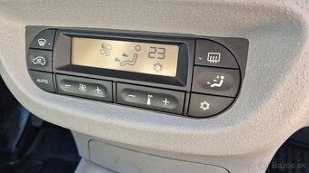 Citroen C3 1.4 HDi 16V Exclusive Max - 12