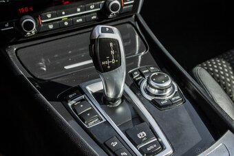 BMW 5 GT 530d xDrive Gran Turismo - 12