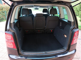 Volkswagen Touran 1.9 TDI Highline NAVI - bez DPF filtra - - 12