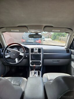 Predám Chrysler 300c 3.0CRD 2006 - 12
