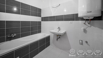 BOSEN | 3 IZB Rodinný dvojdom so záhradkou a vlastným parkov - 12