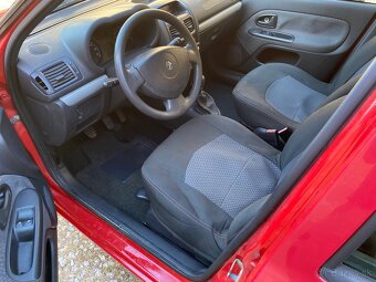RENAULT CLIO STORIA 1.2i - 12