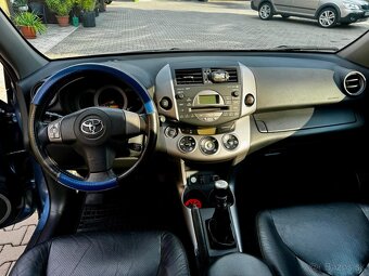 Predam toyotu rav4 - 12