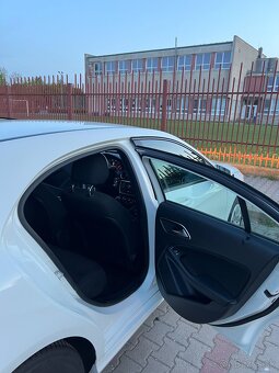 Mercedes-Benz A Trieda 160d 2016 - 12