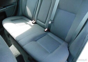 Ford Mondeo 1,8 92 kW Digiklima Serviska benzín - 12