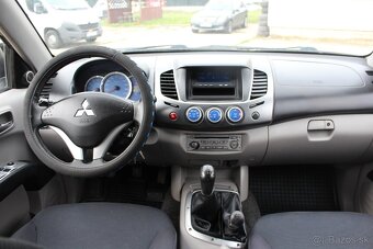 Mitsubishi  L200 2.5 DI-D Double Cab Intense - 12