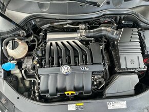 Volkswagen Passat B7 3.6 FSI V6 4Motion - 12