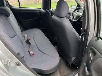 Toyota Yaris 1,0 vvti 50kw - 12