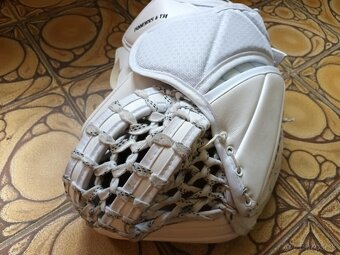 Brankárska lapačka Bauer Vapor Hyperlite 2, custom, klas. g. - 12