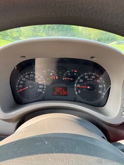 Fiat Panda 1.2 44kw Benzín - 12