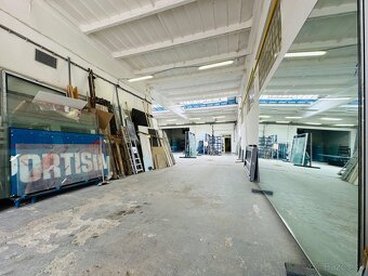 NA PREDAJ I Výrobno - skladová hala s kanceláriami - 12