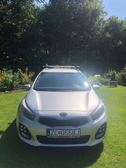KIA Ceed SW 1,6 CRDI GT-Line - 12