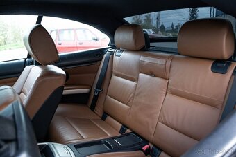 BMW Rad 3 325i A/T Cabiro E93 - 12