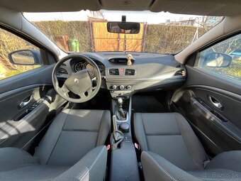 Renault Mégane III Grandtour 1.5 dCi (66 kW, 90 k) - 12