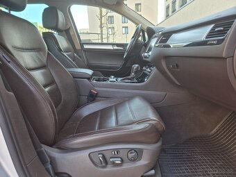 Volkswagen Touareg II 3.0 TDI V6 - 12