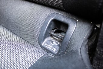Mercedes-Benz GLA 200 d A/T - 12