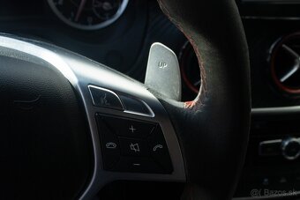 Mercedes-Benz A 45 AMG - 12