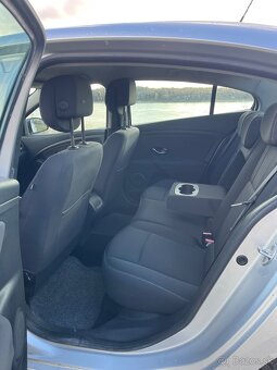 Renault Fluence 1.6 benzín, r.v.2010, 128000km - 12