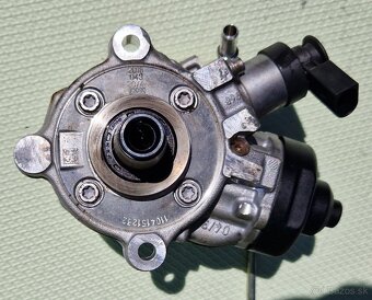 set vstrekovacieho systému na motor s označením B47D20B - 12