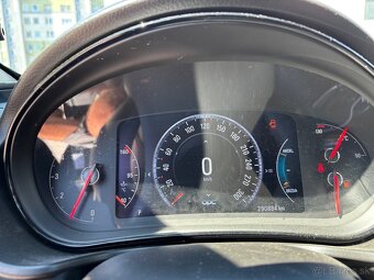 Predám Opel Insignia - 12