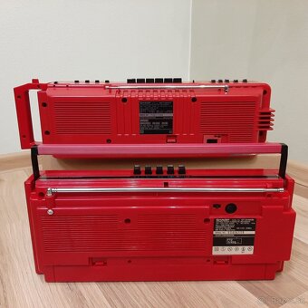 Radiomagnetofon+1-SHARP cerveny gratis. - 12