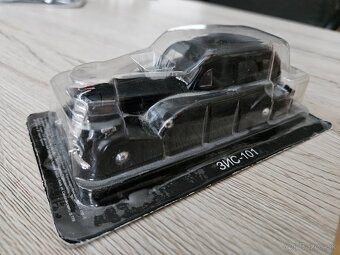 Modely aut ZSSR- pohlavarov, 1:43, Zil, Zis, Gaz, Cajka... - 12