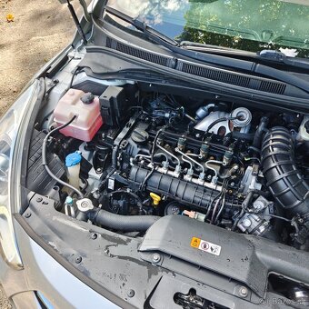 Hyundai i40 sedan 1.7 crdi 100kw automat - 12