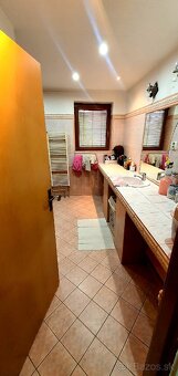 Rodinný dom na predaj v blízkosti centra - 12