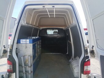 Volkswagen Transporter T5 2.0 TDI 102k KR  mozny odpocet DPH - 12