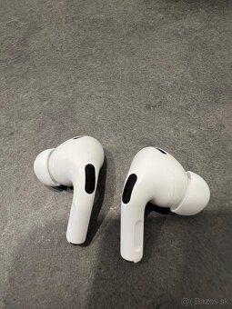 Apple AirPods pro 2 - 12