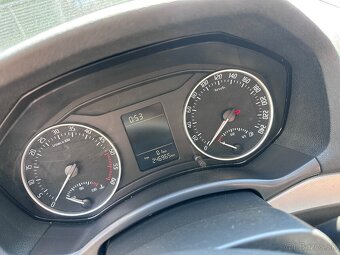 Škoda Octavia combi 1.6 TDI 77kw DSG (chyba spojky) - 12