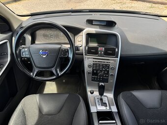 Volvo XC60 2.4D Momentum Geartronic - 12