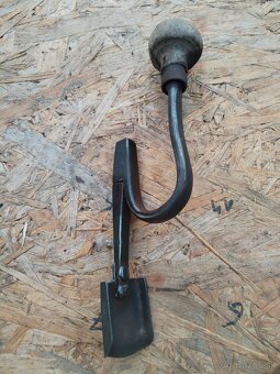 Vibracny motor, - 12