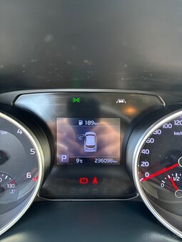 Kia Ceed SW 1.6 CRDI Automatická prevodovka - 12