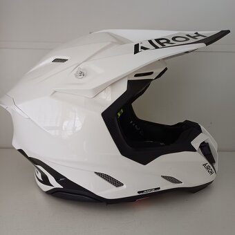 Motokrosová přilba Airoh Twist 2.0 - 12