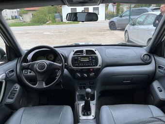 Toyota Rav4 D4-D 4x4 = 85kW, Bez korozie, Dovoz IT = - 12